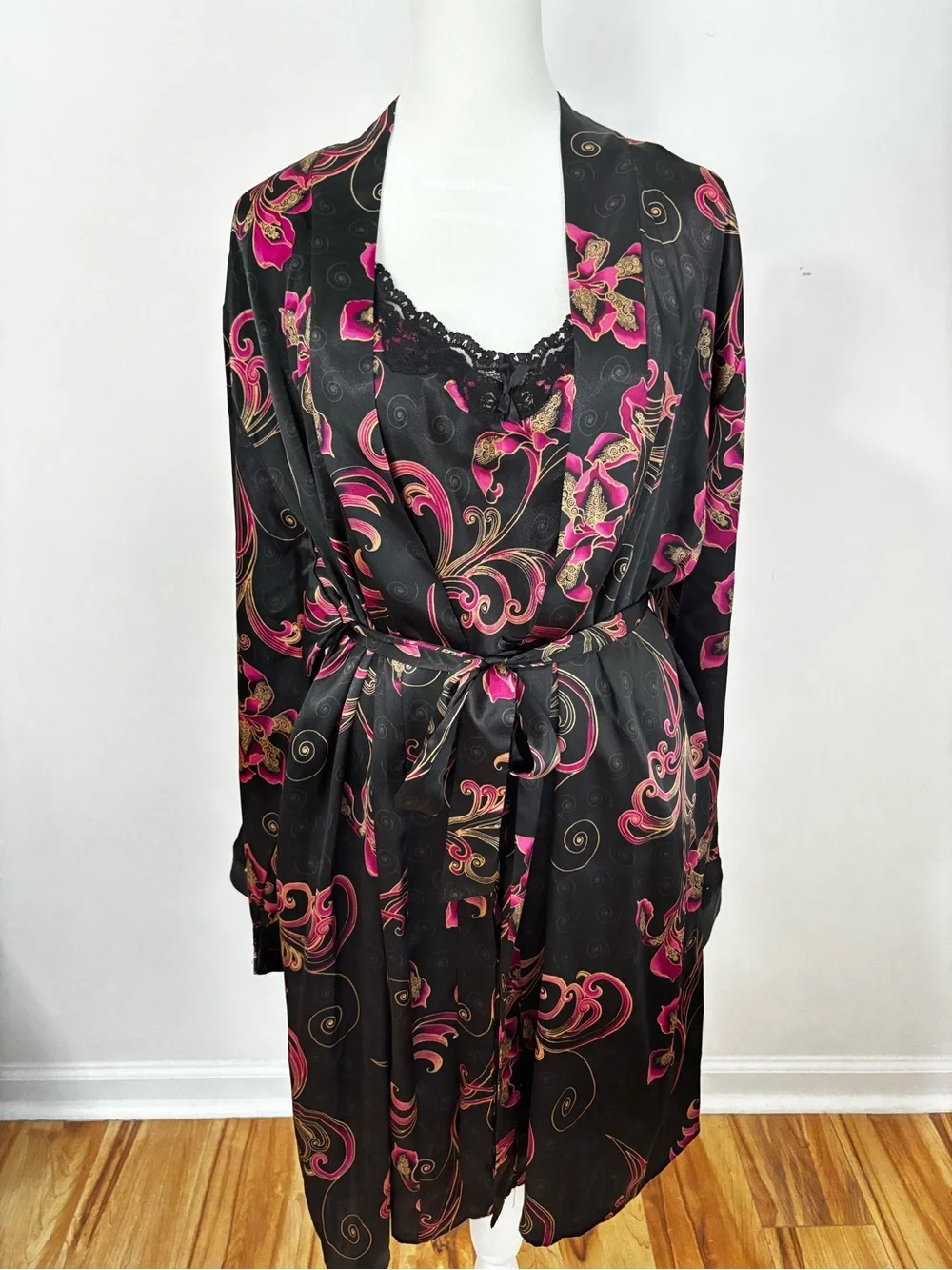 Delicates L Black Pink Gold Floral Satin Chemise Robe Set Lace Trim Y2K